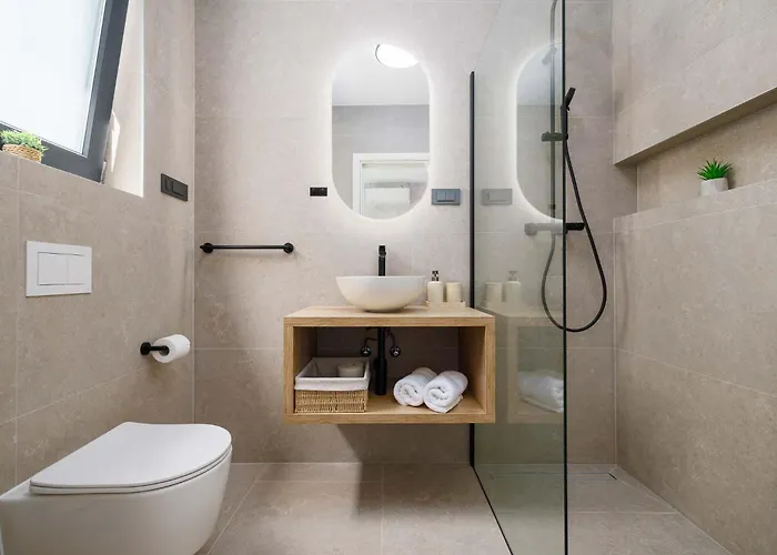 فيلة Amaris With Private Heated Pool مالينسكا