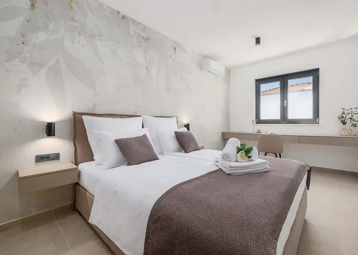 Amaris With Private Heated Pool * مالينسكا