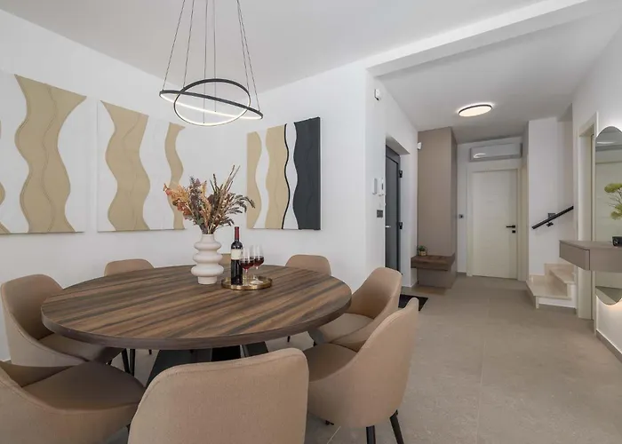 فيلة Amaris With Private Heated Pool مالينسكا